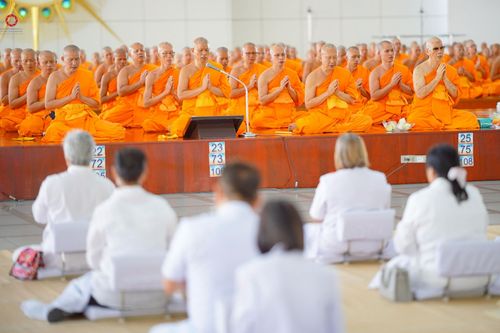 ภาพ No.247508:วันจันทร์ที่ 22 กันยายน พ.ศ. 2568 (วันพระ แรม 15 ค่ำ เดือน 10) พิธีบุพเปตพลี ครั้งที่ 170 ร่วมอุทิศบุญแด่หมู่ญาติที่ล่วงลับไปแล้ว และสืบทอดอายุพระพุทธศาสนา ณ หอฉันคุณยายอาจารย์ฯ วัดพระธรรมกาย