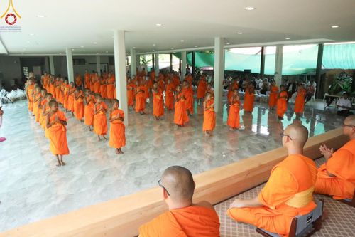 ภาพ No.61196:สามเณรออกบิณฑบาต และกิจกรรมอบรมสามเณร ในโครงการบรรพชาสามเณรฟื้นฟู พระพุทธศาสนาทั่วไทย ณ ศูนย์อบรมที่พักสงฆ์บ้านร่มเย็น จ.นราธิวาส วันที่ 2-15 เมษายน พ.ศ. 2567