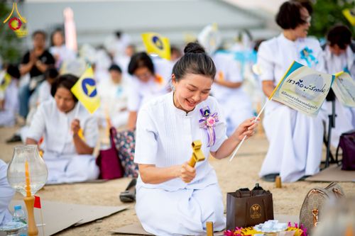 ภาพ No.275211:วันอาทิตย์ที่ 30 พฤศจิกายน พ.ศ. 2568 พิธีตอกเสาเข็ม "สร้างองค์พระเจดีย์เพื่อสร้างสันติภาพโลก" ต้นสุดท้าย ณ ศูนย์ปฏิบัติธรรมระยอง (บ้านช่องลม)