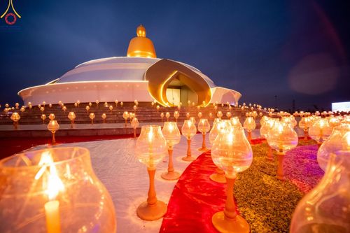 ภาพ No.118310:พิธีจุดประทีปถวายเป็นพุทธบูชา และบูชาธรรมมหาปูชนียาจารย์ พระมงคลเทพมุนี(สด จนฺทสโร) วันที่ 24 มกราคม พ.ศ. 2567 ณ อนุสรณ์สถานบางปลา อ.บางเลน จ.นครปฐม