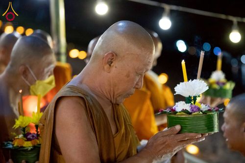 ภาพ No.266227:วันพุธที่ 5 พฤศจิกายน พ.ศ. 2568 (วันพระ ขึ้น 15 ค่ำ เดือน 12) พิธีจุดประทีปโคมลาน, โคมลอย และลอยกระทง ถวายประทีปเป็นพุทธบูชา สร้างความสว่างไสวให้กับแผ่นดินด้วยแสงธรรม ณ พุทธอุทยานนานาชาติ จังหวัดหนองคาย