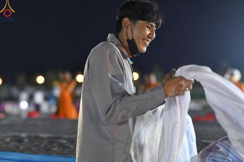 ภาพ No.119513:V.18 ทันทีม การเตรียมงาน เก็บงาน การรับบุญของเจ้าหน้าที่หน่วยงานต่างๆ เพื่อโครงการธรรมยาตรา กตัญญูบูชามหาปูชนียาจารย์ พระมงคลเทพมุนี (สด จนฺทสโร) พระผู้ปราบมาร อนุสรณ์สถาน 7 แห่ง ปีที่ 12 ระหว่างวันที่ 2 - 31 มกราคม พ.ศ.2567