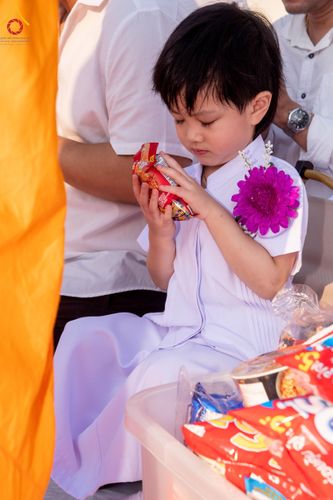 ภาพ No.116166:พิธีตักบาตรพระธรรมยาตรา ณ อนุสรณ์สถานลำดับที่ 4 สถานที่เกิดด้วยกายธรรม วัดโบสถ์(บน) จ.นนทบุรี วันที่ 21 มกราคม พ.ศ. 2567