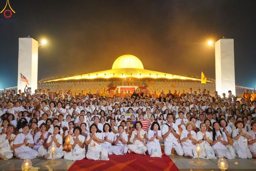 ภาพ No.125141:พิธีเวียนประทักษิณและจุดมาฆประทีป (ชุดที่ 2) ในวันมาฆบูชา เสาร์ที่ 24 กุมภาพันธ์ พ.ศ. 2567 ณ พระมหาธรรมกายเจดีย์ วัดพระธรรมกาย