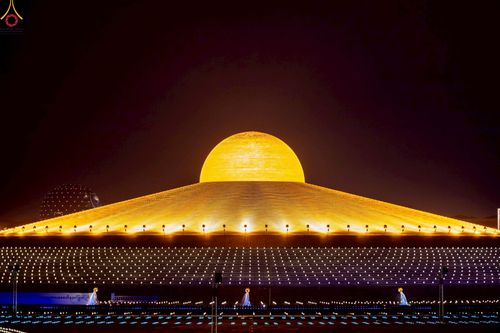 ภาพ No.241104:วันพุธที่ 27 สิงหาคม พ.ศ. 2568 พิธีจุดประทีป ในวันธรรมชัย ณ วัดพระธรรมกาย