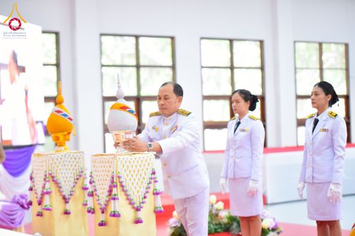 ภาพ No.227209:วันอังคารที่ 3 มิถุนายน พ.ศ. 2568 นายอำเภอคลองหลวง นำพสกนิกรรวมใจภักดิ์ สมเด็จพระนางเจ้าฯ พระบรมราชินี เนื่องในโอกาสวันเฉลิมพระชนมพรรษา ณ อาคารปลูกศรัทธา 2 วัดพระธรรมกาย อ.คลองหลวง จ.ปทุมธานี