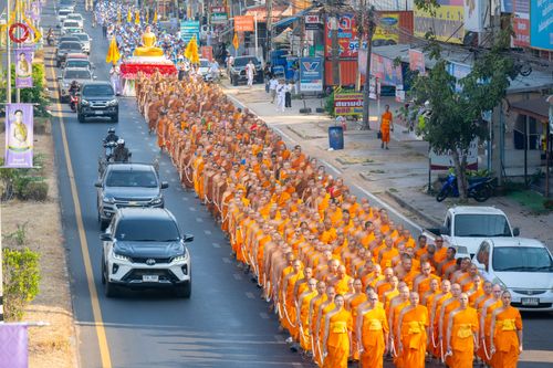 ภาพ No.310517:วันอาทิตย์ที่ 22 กุมภาพันธ์ พ.ศ. 2569 พิธีอัญเชิญพระประธาน “พระธรรมกาย” เพื่อไปประดิษฐาน ณ ธุดงเข้าสถานอำนาจเจริญ จังหวัดอำนาจเจริญ