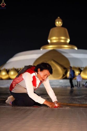 ภาพ No.301649:ภาพเบื้องหลังอาสาสมัครรวมใจ ชุดที่ 4 ในโครงการธรรมยาตรา กตัญญูบูชา มหาปูชนียาจารย์ พระมงคลเทพมุนี(สด จนฺทสโร) พระผู้ปราบมาร อนุสรณ์สถาน 7 แห่ง ปีที่ 14