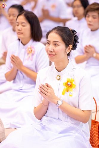 ภาพ No.345559:วันพฤหัสบดีที่ 27 สิงหาคม พ.ศ.2569 พิธีภาคสาย ปฏิบัติธรรมร่วมกัน เนื่องในวันธรรมชัย ณ สภาธรรมกายสากล วัดพระธรรมกาย