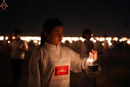 ภาพ No.125556:V.27 มาฆะ สาธุ  การรับบุญเตรียมงาน ปฎิบัติงาน เก็บงาน ของเจ้าหน้าที่หน่วยงานต่างๆ เพื่อวันมาฆบูชา วันเสาร์ที่ 24 กุมภาพันธ์  พ.ศ. 2567 ณ วัดพระธรรมกาย จ.ปทุมธานี