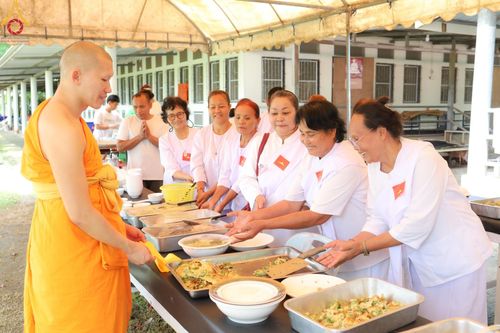 ภาพ No.158466:โครงการอบรมอุบาสก อุบาสิกาแก้ว  ตัวแทนทอดกฐิน 30,000 วัด ทั่วไทย บูชาธรรม 80 ปี หลวงพ่อธัมมชโย ระหว่างวันที่ 20-22 กันยายน พ.ศ. 2567 ณ จังหวัดบุรีรัมย์ รุ่นที่ 3