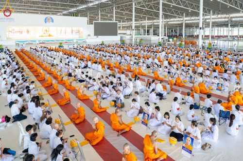 ภาพ No.180732:พิธีบรรพชาอุปสมบท โครงการอุปสมบทบูชาธรรมมหาปูชนียาจารย์ ประจำปีพุทธศักราช 2567 วันเสาร์ที่ 7 ธันวาคมพ.ศ. 2567 ณ วัดพระธรรมกาย จ.ปทุมธานี