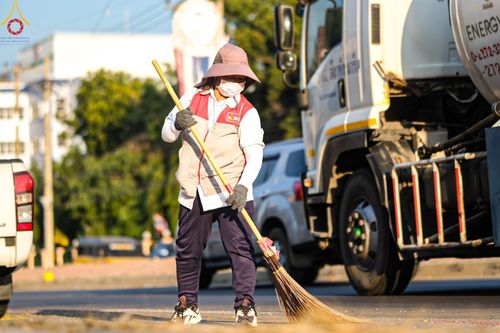 ภาพ No.191596:V.49 สารพัดV สารพัดดี ที่ธรรมยาตรา ในโครงการธรรมยาตรา กตัญญูบูชา มหาปูชนียาจารย์ พระมงคลเทพมุนี(สด จนฺทสโร) พระผู้ปราบมาร อนุสรณ์สถาน 7 แห่ง ปีที่ 13 ระหว่างวันที่ 2-31 มกราคม พ.ศ. 2568