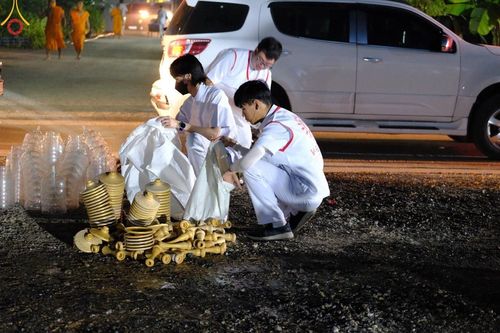 ภาพ No.112645:V.11 สามารถ การเตรียมงาน เก็บงาน การรับบุญของเจ้าหน้าที่หน่วยงานต่างๆ เพื่อโครงการธรรมยาตรา กตัญญูบูชา มหาปูชนียาจารย์ พระมงคลเทพมุนี (สด จนฺทสโร) พระผู้ปราบมาร อนุสรณ์สถาน 7 แห่ง ปีที่ 12 ระหว่างวันที่ 2 - 31 มกราคม พ.ศ.2567