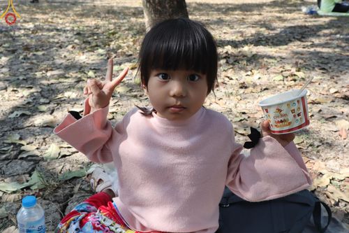 ภาพ No.194058:วัดพระธรรมกาย จัดงานวันเด็กแห่งชาติ ประจำปี พ.ศ.2568 ออกร้านอาหาร 200 ร้าน มอบของขวัญหลายหมื่นชิ้น วันที่ 12 มกราคม พ.ศ. 2568 วัดพระธรรมกาย อ.คลองหลวง จ.ปทุมธานี