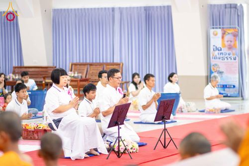 ภาพ No.321861:วันที่ 12 เมษายน พ.ศ.2569 ตักบาตรสงกรานต์ฉลองสามเณรใหม่  ณ ศูนย์ปฏิบัติธรรมระยอง(บ้านช่องลม)