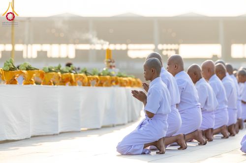 ภาพ No.320874:วันเสาร์ที่ 11 เมษายน พ.ศ.2569 พิธีเวียนประทักษิณ พิธีวันทาเจดีย์ โครงการอุปสมบทหมู่ บูชาธรรมหลวงพ่อธัมมชโย พ.ศ.2569 โครงการอุปสมบทหมู่ธรรมทายาท ระดับอุดมศึกษา รุ่น 53 (ภาคฤดูร้อน) ณ วัดพระธรรมกาย ปทุมธานี