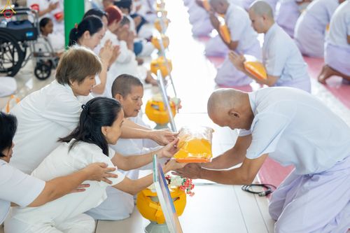 ภาพ No.350820:วันที่ 19 กันยายน พ.ศ.2569 พิธีบรรพชาอุปสมบท โครงการอุปสมบทหมู่บูชาธรรม ครบรอบ 109 ปี วันครูผู้ค้นพบวิชชาธรรมกาย ณ โบสถ์พระไตรปิฏก วัดพระธรรมกาย
