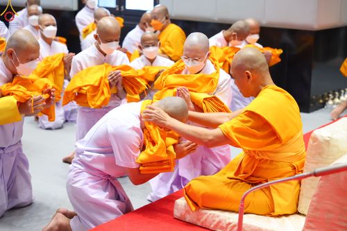 ภาพ No.87842:พิธีบรรพชาอุปสมบท ในโครงการอุปสมบทหมู่บูชาธรรม วันครูผู้ค้นพบวิชชาธรรมกาย ณ วัดพระธรรมกาย ในวันเสาร์ที่ 16 กันยายน พ.ศ.2566