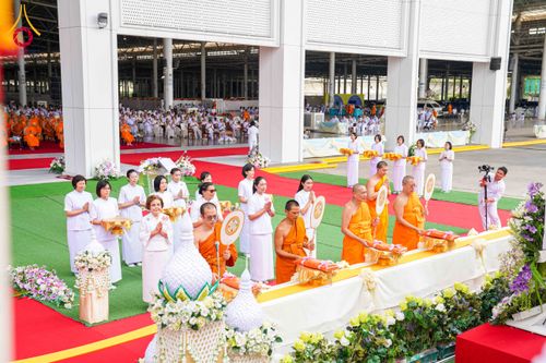 ภาพ No.316547:วันอาทิตย์ที่ 29 มีนาคม พ.ศ. 2569 พิธีทอดผ้าบังสุกุลและพิธีชำระร่าง โยมพ่อณรงค์ จินตมากุล  สิริอายุ 99 ปี 11 เดือน โยมบิดา พระครูปลัดรัตนวีรวัฒน์ (รังสฤษดิ์ อิทฺธิจินตโก) ที่ปรึกษาเจ้าคณะจังหวัดปทุมธานี เจ้าอาวาสวัดพระธรรมกาย  ณ ฌาปนสถานชั่วคราว ทางเข้า 