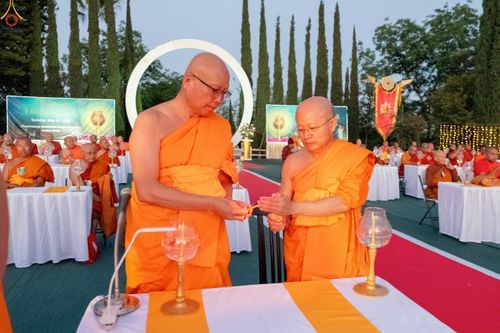 ภาพ No.332987:วันอาทิตย์ที่ 31 พฤษภาคม พ.ศ. 2569 วันวิสาขบูชา ณ วัดพระธรรมกายแคลิฟอร์เนีย  ประเทศสหรัฐอเมริกา