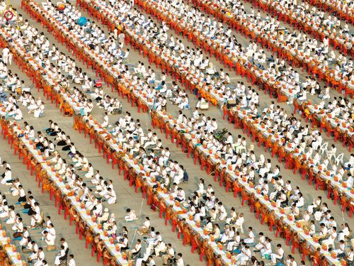 ภาพ No.324014:วันที่ 22 เมษายน พ.ศ.2569 (วันคุ้มครองโลก) พิธีถวายมหาสังฆทาน 40,000 กว่าวัดทั่วประเทศ ณ ลานธรรม พระมหาธรรมกายเจดีย์ วัดพระธรรมกาย