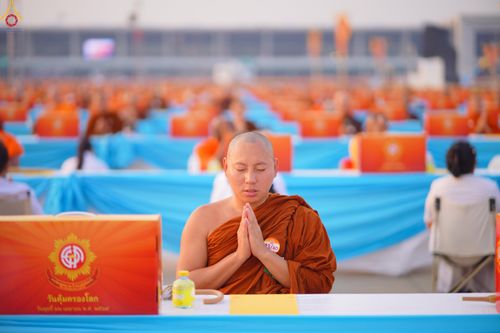 ภาพ No.325012:วันที่ 22 เมษายน พ.ศ.2569 (วันคุ้มครองโลก) พิธีถวายมหาสังฆทาน 40,000 กว่าวัดทั่วประเทศ (ชุดที่ 2) ณ ลานธรรม พระมหาธรรมกายเจดีย์ วัดพระธรรมกาย