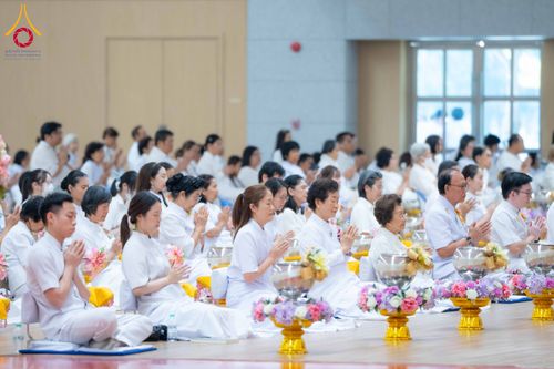 ภาพ No.310703:วันอาทิตย์ที่ 22 กุมภาพันธ์ พ.ศ. 2569 พิธีถวายโคมมาฆประทีป ณ ห้องแก้วสารพัดนึก 2 วัดพระธรรมกาย จ.ปทุมธานี