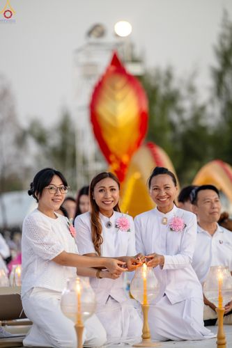 ภาพ No.302203:วันที่ 23 มกราคม พ.ศ. 2569 พิธีจุดประทีปธรรมถวายเป็นพุทธบูชา (ภาพชุดที่ 2) และบูชาธรรมมหาปูชนียาจารย์  ณ อนุสรณ์สถานลำดับที่ 5 สถานที่เผยแผ่วิชชาธรรมกายครั้งแรก อนุสรณ์สถานบางปลา วัดบางปลา อำเภอบางเลน จังหวัดนครปฐม ในโครงการธรรมยาตรา กตัญญูบูชา มหาปูชนีย