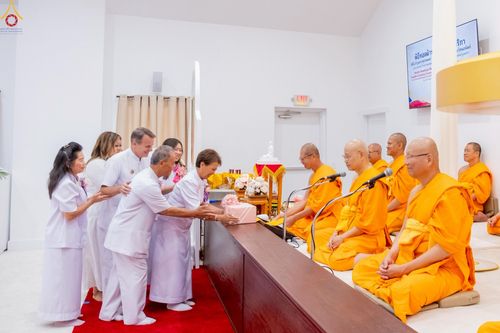 ภาพ No.234586:วันอาทิตย์ที่ 20 กรกฎาคม  พ.ศ.2568 พิธีทอดผ้าป่าภาคพื้นอเมริกา พิธีเจริญพระพุทธมนต์ ฉลองอาคารแก้วธรรมชัยรัตนอนันต์ วัดพระธรรมกายเทนเนสซี ประเทศสหรัฐอเมริกา