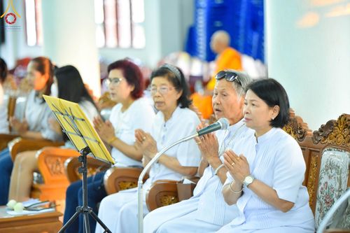 ภาพ No.102119:พิธีบรรพชาและอุปสมบทหมู่ธรรมทายาท ในโครงการอุปสมบทหมู่ รุ่นบูชาธรรมมหาปูชนียาจารย์ ณ ศูนย์ปฏิบัติธรรมและศูนย์อบรมเยาวชนเพชรบุรี อ.ท่ายาง จ.เพชรบุรี วันเสาร์ที่ 9 ธันวาคม พ.ศ. 2566