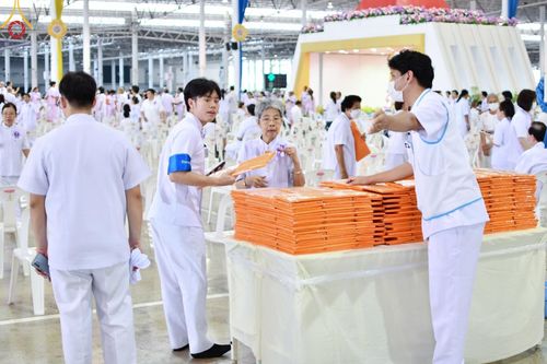 ภาพ No.134560:V.35 เพื่อบุญต้นเดือน การรับบุญของเจ้าหน้าที่หน่วยงานต่างๆ เพื่องานบุญวันอาทิตย์ต้นเดือน ณ วัดพระธรรมกาย วันที่ 7 เมษายน พ.ศ. 2567