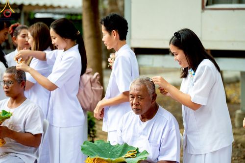 ภาพ No.216674:วันอาทิตย์ที่ 6 เมษายน พ.ศ. 2568 พิธีตัดปอยผม และปลงผมนาคธรรมทายาท โครงการบวชบูชาธรรม81ปี หลวงพ่อธัมมชโย โครงการ 1 และ 2 โครงการนานาชาติ AEC&WAB รุ่น CEO (ผู้บริหาร) รุ่นที่4 ณ หมู่บ้านบรรลุธรรม วัดพระธรรมกาย