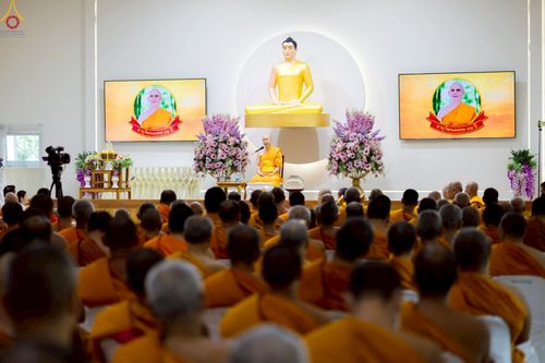 ภาพ No.232930:วันที่ 8  กรกฏาคม พ.ศ. 2568 สัมมนาคณะสงฆ์โซนภาคตะวันตก เพื่อฟื้นฟูพระพุทธศาสนา โครงการทอดกฐิน 30,000 วัดทั่วไทย ประจำปีพุทธศักราช 2568 ณ ศูนย์ปฏิบัติธรรมพระมงคลเทพมุนี อ.สองพี่น้อง จ.สุพรรณบุรี