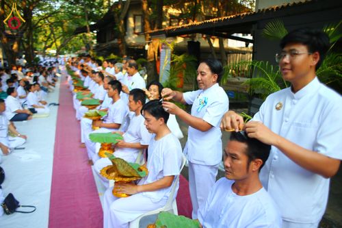 ภาพ No.135700:พิธีปลงผมธรรมทายาท โครงการบรรพชาและอุปสมบทหมู่ รุ่นบูชาธรรม 80 ปี หลวงพ่อธัมมชโย ณ หมู่บ้านบรรลุธรรม วัดพระธรรมกาย วันที่ 7 เมษายน พ.ศ. 2567