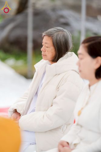 ภาพ No.220870:วันที่ 13 เมษายน พ.ศ. 2568 พิธีโปรยรัตนชาติปฐมเริ่มสถาปนาเจดีย์ และ พิธีเปิดหมู่บ้านปฏิบัติธรรม เพื่อการบรรลุธรรม ณ วัดป่าธรรมกายนานาชาติโทชิหงิ  ประเทศญี่ปุ่น