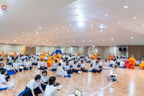 ภาพ No.214504:วันที่ 31 มีนาคม พ.ศ. 2568 ประชุมทีมงานการจัดถวายภัตตาหารพระ  เพื่องานวันถวายมหาสังฆทาน 40,000 กว่าวัด  วันคุ้มครองโลก ณ วัดพระธรรมกาย