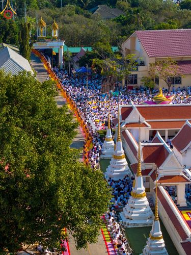 ภาพ No.195456:พิธีต้อนรับพระธรรมยาตรา ณ อนุสรณ์สถานลำดับที่ 4 สถานที่เกิดด้วยกายธรรม วัดโบสถ์(บน) ต.บางคูเวียง จ.นนทบุรี ในโครงการธรรมยาตรา กตัญญูบูชา มหาปูชนียาจารย์ พระมงคลเทพมุนี(สด จนฺทสโร) พระผู้ปราบมาร อนุสรณ์สถาน 7 แห่ง ปีที่ 13 วันที่ 15 มกราคม พ.ศ. 2568