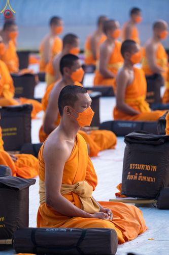 ภาพ No.108189:พระธรรมยาตราร่วมปฏิบัติธรรม และถ่ายภาพหมู่ประวัติศาสตร์ วันที่ 8 มกราคม พ.ศ. 2567  ณ อนุสรณ์สถานบางนางแท่น จ.นครปฐม