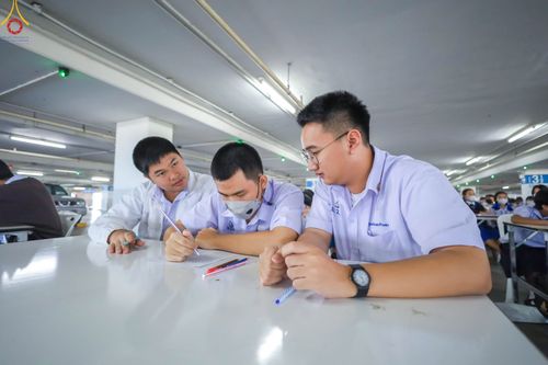 ภาพ No.103365:วันรวมพลังเด็กดี V-Star ผู้นำฟื้นฟูศีลธรรมโลก จังหวัดนครราชสีมา ณ เทอร์มินอล 21 โคราช ถ.มิตรภาพ ต.ในเมือง อ.เมืองนครราชสีมา จ.นครราชสีมา วันอังคารที่ 19 ธันวาคม พ.ศ. 2566