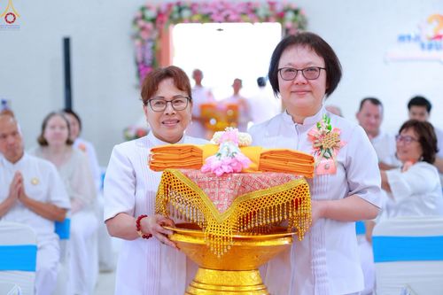 ภาพ No.239665:วันอาทิตย์ ที่ 17 สิงหาคม พ.ศ. 2568 พิธีทอดผ้าป่าฉลองครบรอบ 27 ปี วัดพระธรรมกายซีแอตเติล รัฐวอชิงตัน ประเทศสหรัฐอเมริกา