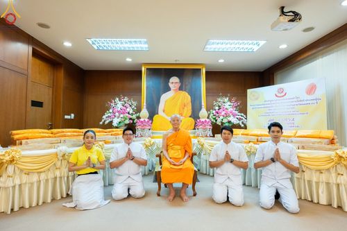 ภาพ No.145904:พิธีเจริญพระพุทธมนต์และมอบผ้าไตร โครงการปฐมอุปสมบทสมโภช วัดพระธรรมกายโทชิหงิ ประเทศญี่ปุ่น บูชาธรรมหลวงพ่อธัมมชโย เนื่องในโอกาสเจริญอายุวัฒนมงคล 80 ปี (22 เมษายน พ.ศ.2567) วันพฤหัสบดีที่ 25 กรกฎาคม พ.ศ. 2567 ณ อาศรมบัณฑิต วัดพระธรรมกาย จัดโดย คณะศิษยานุศ