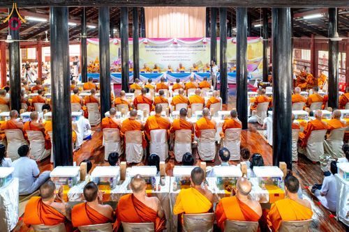 ภาพ No.202144:พิธีเจริญพระพุทธมนต์ ปฏิบัติธรรม มอบทุนการศึกษา ถวายสังฆทาน 108 วัด เพื่อถวายเป็นพุทธบูชา และขับเคลื่อนโครงการหมู่บ้านรักษาศีล 5 โดยคณะสงฆ์จังหวัดนครปฐม คณะศิษยานุศิษย์วัดพระธรรมกาย โครงการธรรมยาตรา ปีที่ 13 ณ วัดบางปลา อำเภอบางเลน จังหวัดนครปฐม