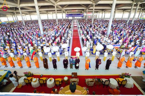 ภาพ No.100027:พิธีทอดผ้าป่า เมียนมาร์ และพิธีสวดธรรมจักร ครั้งที่ 5 ประจำปี พ.ศ. 2566 วันอาทิตย์ที่ 3 ธันวาคม พ.ศ. 2566