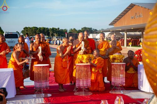 ภาพ No.211615:วันอาทิตย์ที่ 16 มีนาคม พ.ศ. 2568 พิธีอัญเชิญพระบรมสารีริกธาตุ ประดิษฐาน ณ ปทุมเจดีย์ ศูนย์อบรมเยาวชนปัตตานี