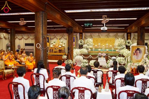 ภาพ No.270775:วันที่ 18 พฤศจิกายน พ.ศ. 2568 วัดพระธรรมกาย เป็นเจ้าภาพบำเพ็ญกุศล  คุณยายอาจารย์ ดร.ตรีธา เนียมขำ  อดีตนายกสมาคมศิษย์หลวงพ่อวัดปากน้ำ ณ ศาลาสตมานุสรณ์ (ศาลาเรือนไทย) วัดปากน้ำ  พระอารามหลวง เขตภาษีเจริญ กรุงเทพมหานคร