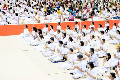 ภาพ No.209626:วันอาทิตย์ที่ 2 มีนาคม พ.ศ. 2568 พิธีภาคบ่าย สัมมนาพิเศษ, ปฏิบัติธรรม พิธีรับมอบพระบรมสารีริกธาตุ ณ สภาธรรมกายสากล วัดพระธรรมกาย