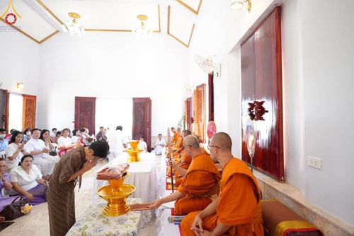 ภาพ No.167188:พิธีทอดกฐิน ณ วัดป่าสวนพฤกษชาติ ต.ทุ่งโพธิ์ อ.นาดี จ.ปราจีนบุรี ในโครงการกฐินสามัคคีทั่วไทย 30,000 วัด บูชาธรรม 80 ปี หลวงพ่อธัมมชโย โดยคณะศิษยานุศิษย์วัดพระธรรมกาย วันที่ 24 ตุลาคม พ.ศ. 2567