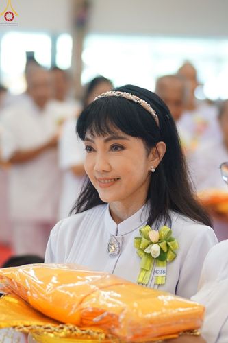 ภาพ No.128844:พิธีทอดผ้าป่าฉลองมหารัตนเจดีย์สิริปทุมสวรรค์ ณ ศูนย์ปฏิบัติธรรมภาคใต้ อ.บางกล่ำ จ.สงขลา วันที่ 10 มีนาคม พ.ศ. 2567