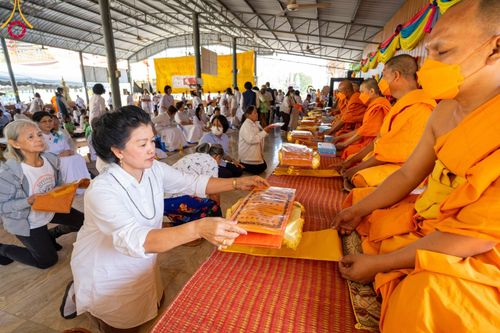 ภาพ No.106558:พิธีทอดผ้าป่าทำนุบำรุงศาสนสถาน ณ วัดใหม่นพรัตน์ ต.เนินมะปราง  อ.สองพี่น้อง จ.สุพรรณบุรี วันที่ 5 มกราคม พ.ศ. 2567